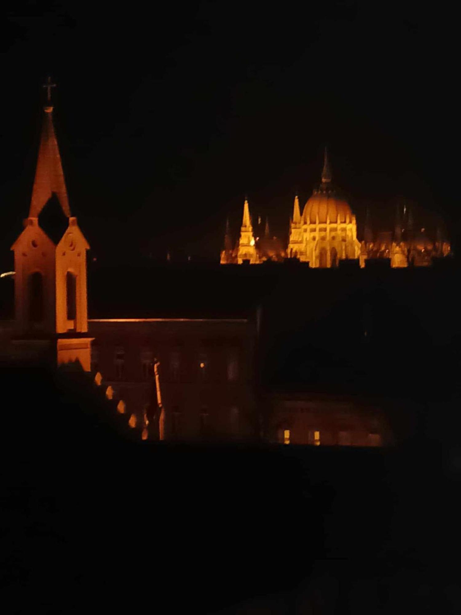 Appartamento Cozy Panorama At The Castle Budapest Esterno foto