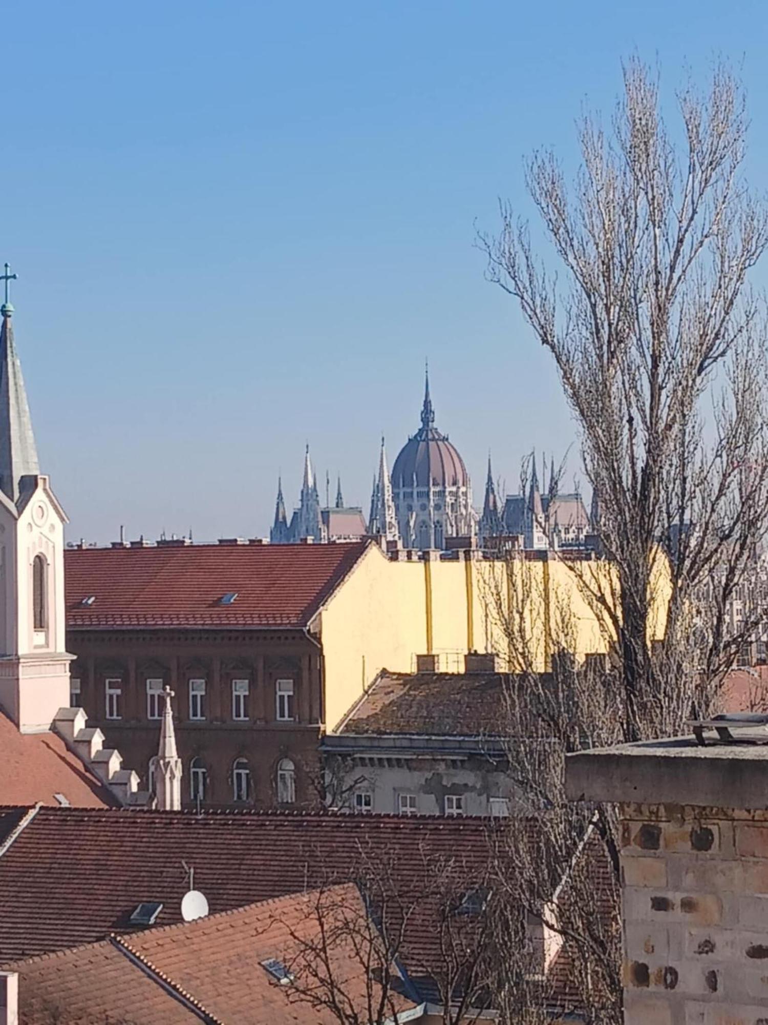 Appartamento Cozy Panorama At The Castle Budapest Esterno foto